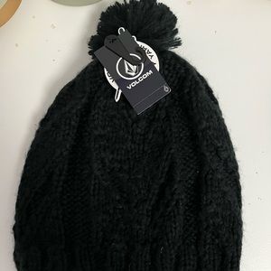 NWT Volcom Black Knit Beanie
